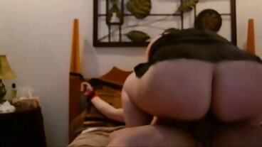 جند بول بوي لممارسة الجنس بواسطة Huge Tittied Boss Lady! فيلم سكسي فول اچ دي