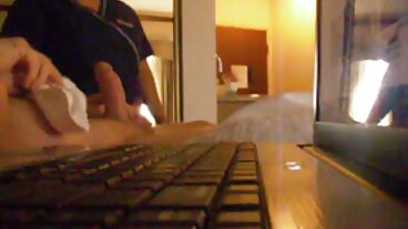 قنبلة لاتينية تغوي فيلم سكسي عجايز صديق ابنها